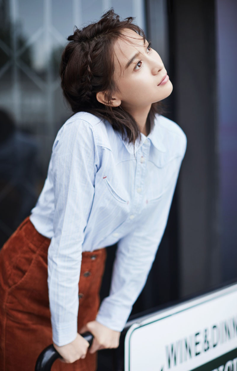 中国内地安徽女演员海铃清新甜美生活照图片图片