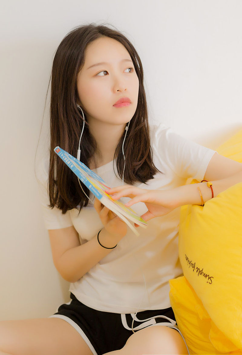 自然美女图片