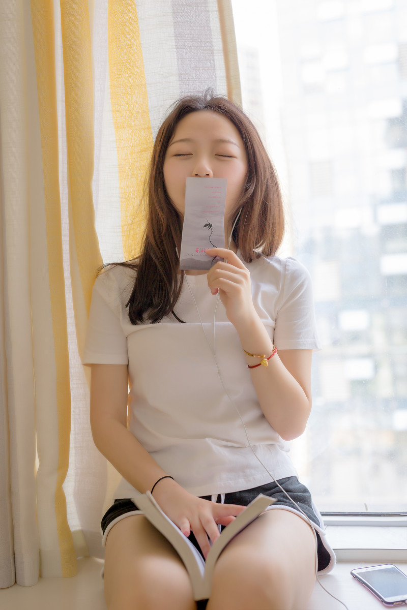 自然美女图片