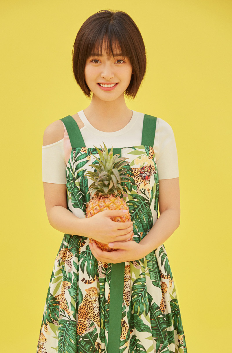 高清美女沈月写真图片图片