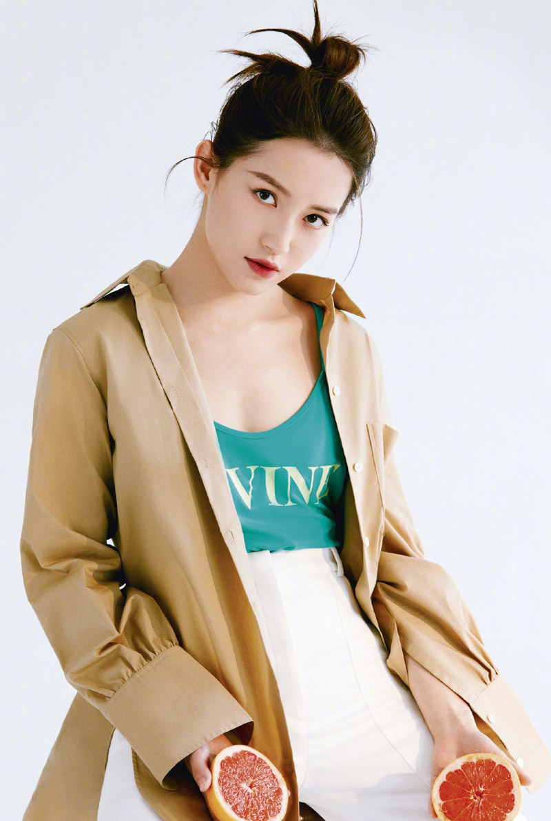 高清湖南衡阳美女气质美女苏青白色系珠宝写真图片图片