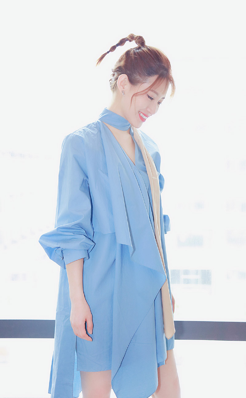 高清湖南衡阳美女气质美女苏青白色系珠宝写真图片图片