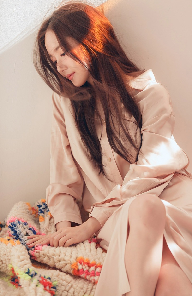 高清首尔特别美女朴敏英知性迷人简约风写真图片图片