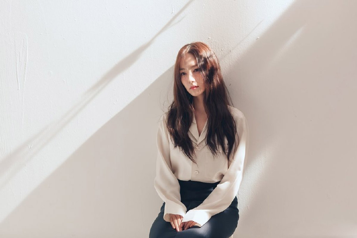高清首尔特别美女朴敏英知性迷人简约风写真图片图片