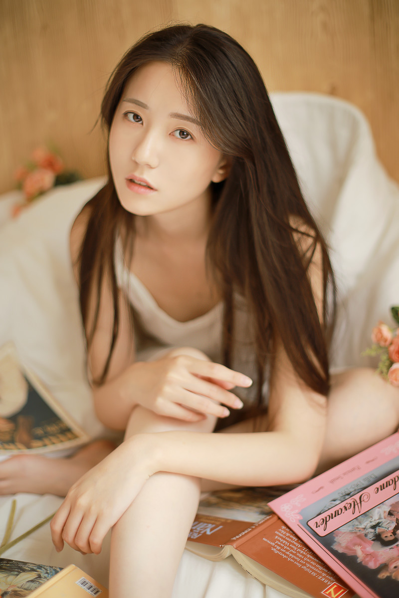 大陆台湾省新竹女演员田馥甄森女系性感杂志大片写真图片图片