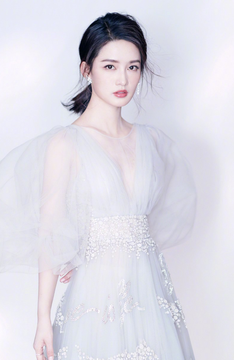 李沁图片