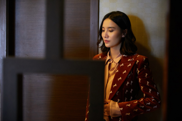 宋佳性感深v成熟妩媚写真图片图片
