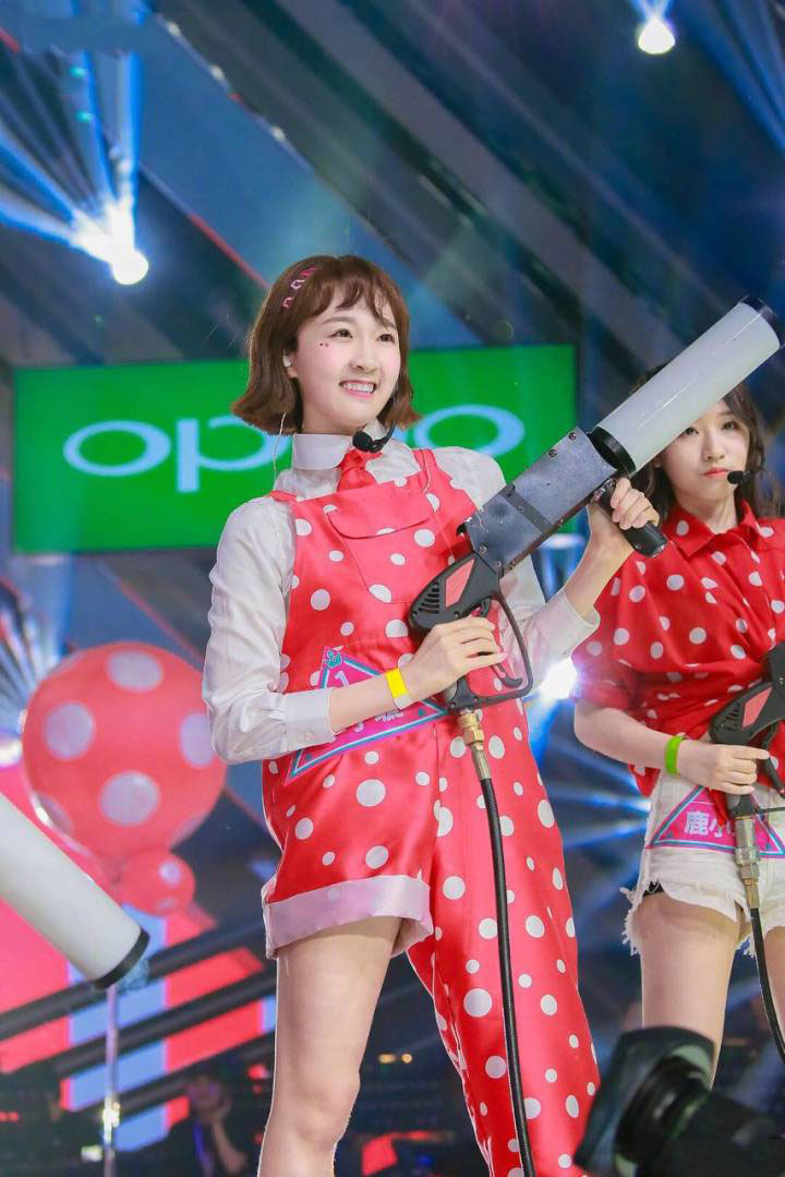 中国内地湖南女歌手李子璇可爱高清图片图片
