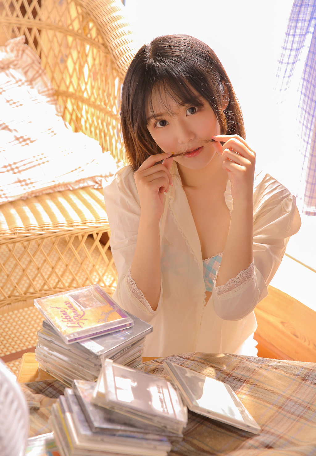性感亚洲国产小嫩模福利四区吊带美少女性感美女高清图片图片