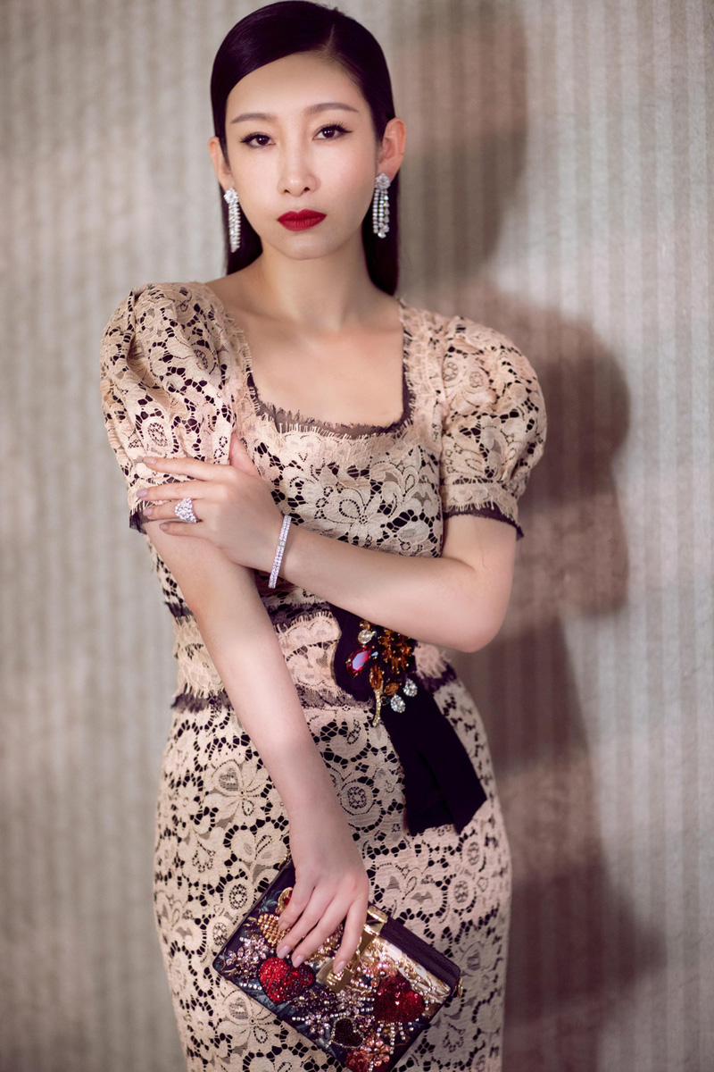 高清中国辽宁省营口女演员秦海璐写真图片图片
