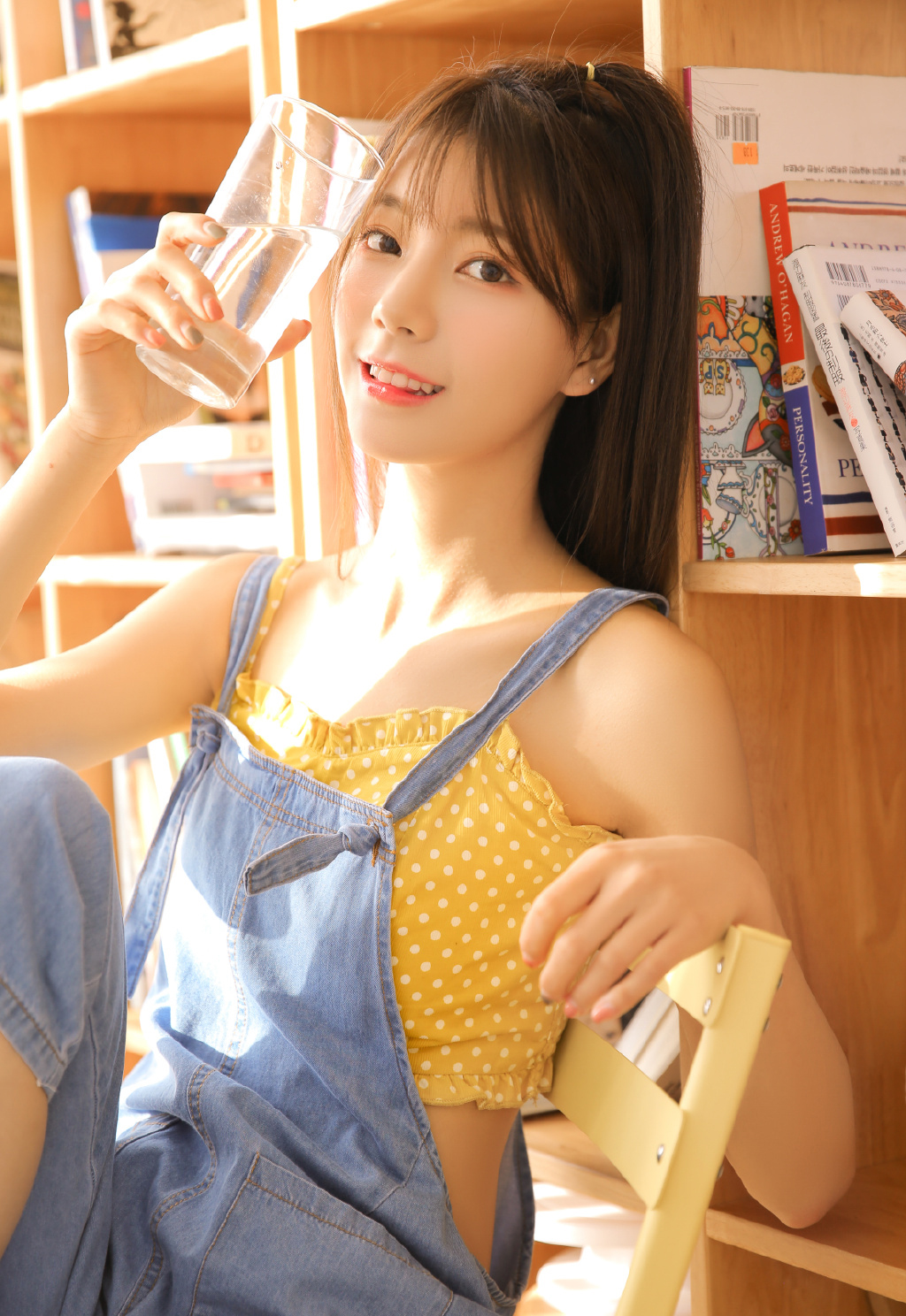 高清gogo美女吊带美女性感香肩诱惑大胆写真图片 高清gogo美女吊带美女性感香肩诱惑大胆写真图片