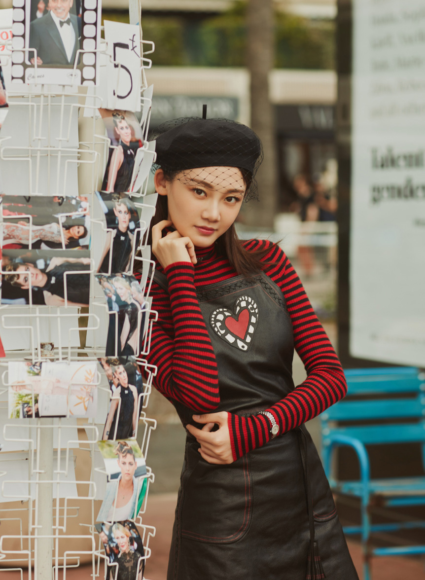 高清中国内地女演员美女苗苗复古优雅时尚杂志写真图片图片
