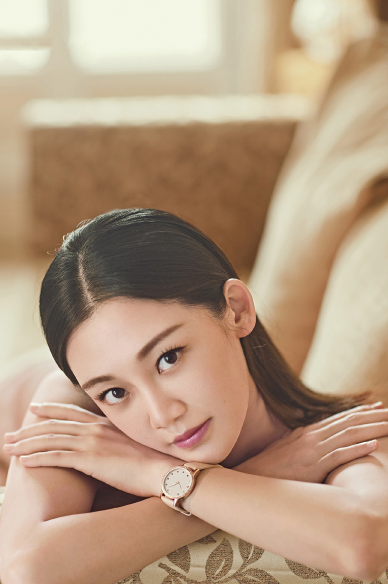 苗苗优雅大方高清活动图片图片