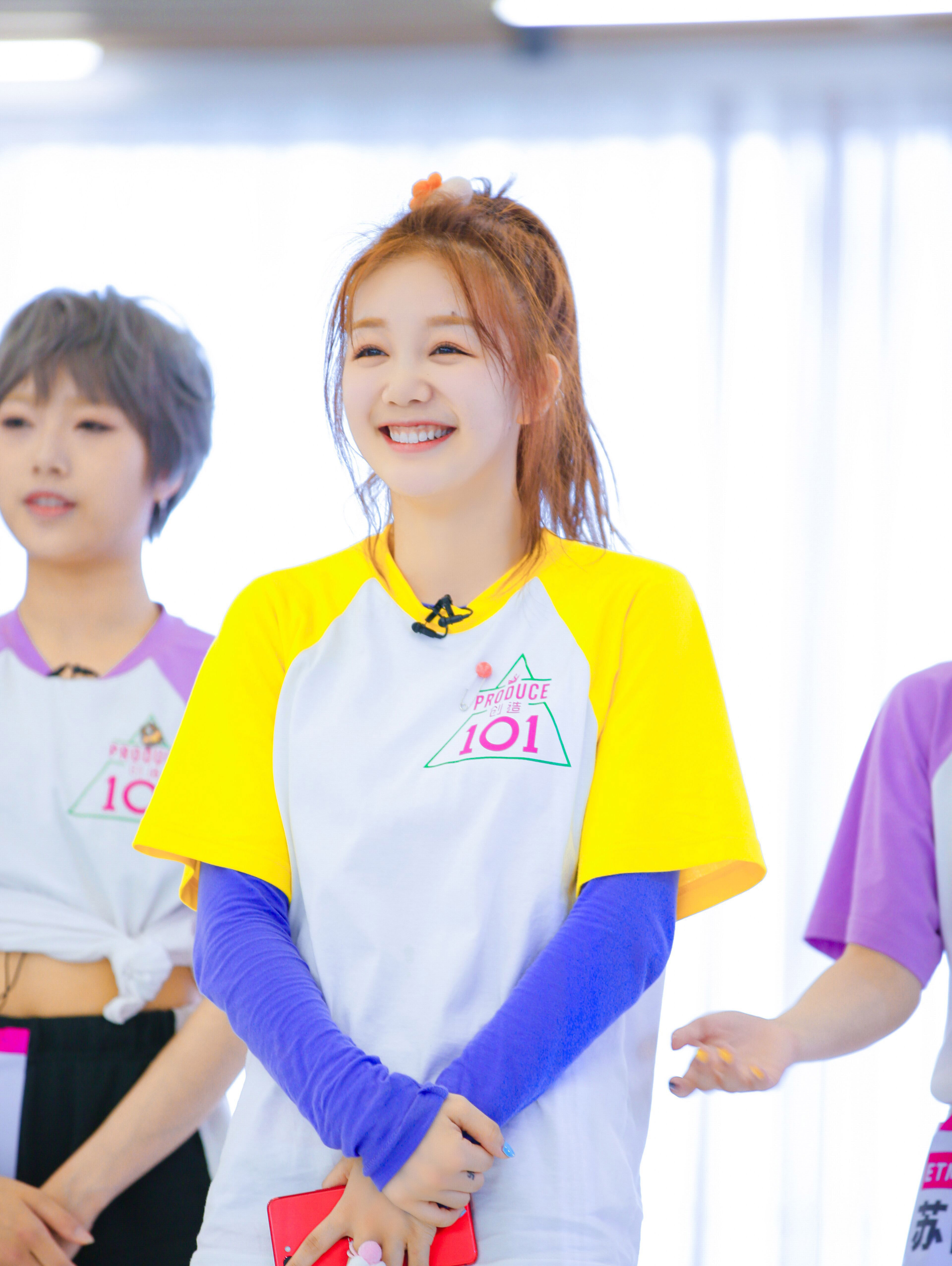 高清浙江美女女星火箭少女101徐梦洁写真花絮图片图片