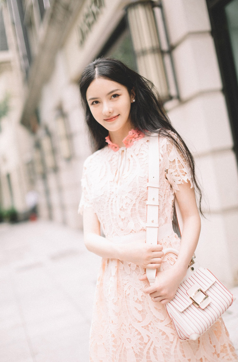 张芷溪清新甜美写真图片图片
