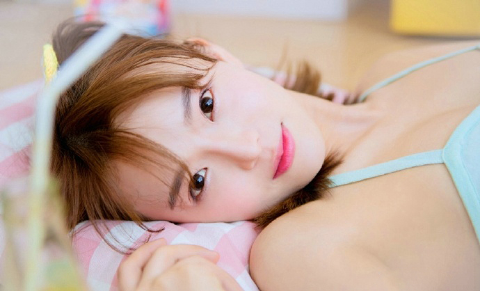 张艺兴白色衬衫优雅绅士写真图片图片