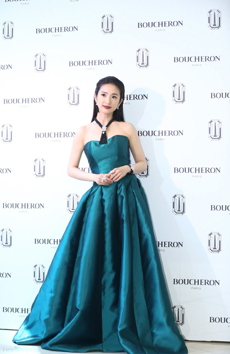 林依晨迷人微醺装时尚杂志写真图片
