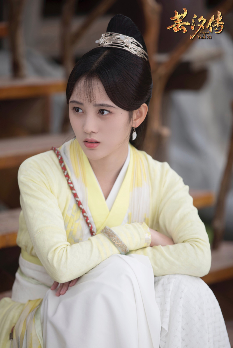 鞠婧祎图片