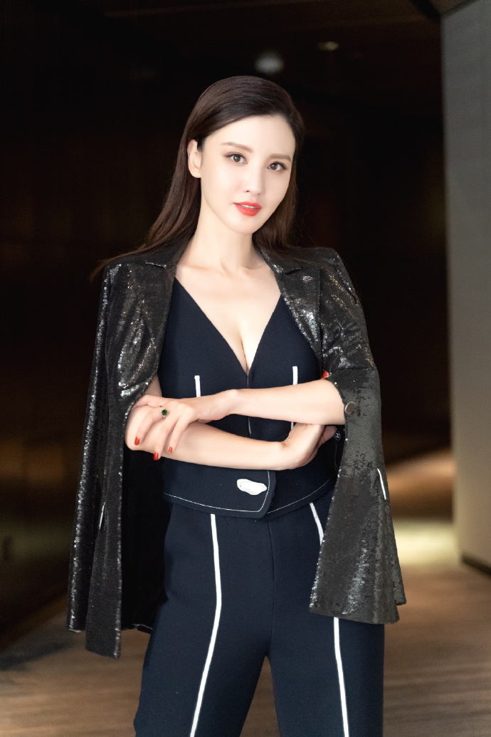 中国内地影视天津女演员张萌写真图片图片