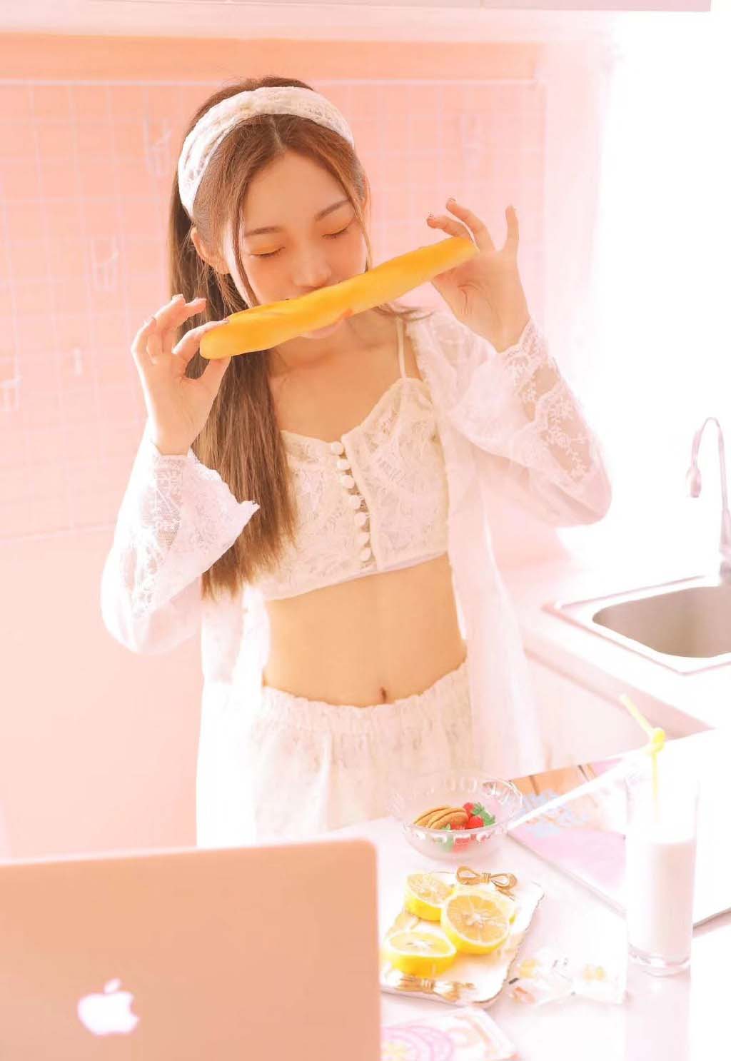 韩国风俗媚娘吊带美女性感长腿美女图片图片