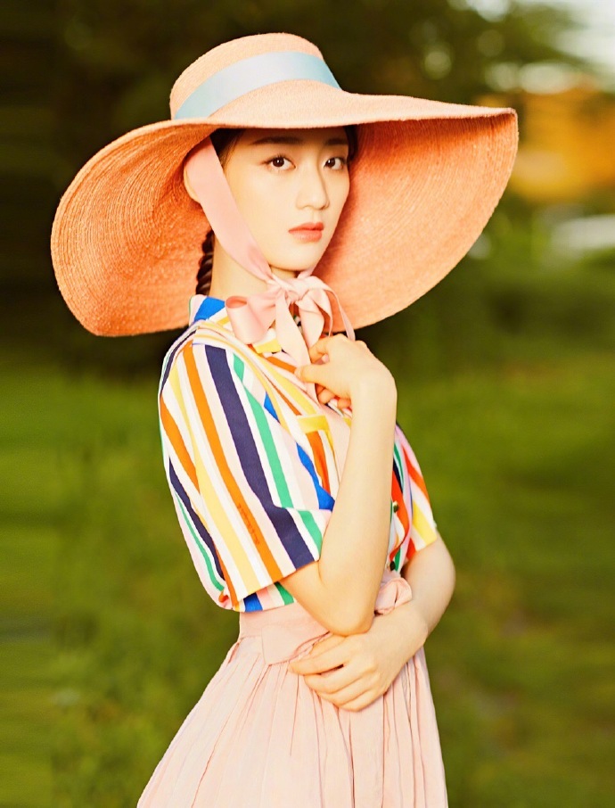 高清女星戚砚笛清新优雅写真图片图片