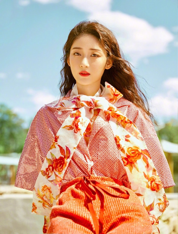高清女星戚砚笛时尚写真图片图片