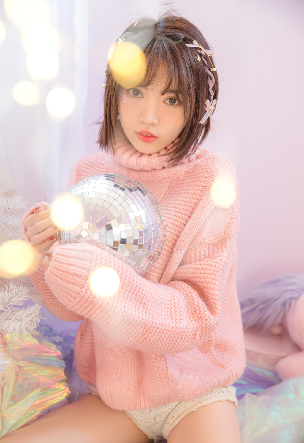 洛天依金丝雀可爱萝莉丝袜美腿Cosplay写真图片