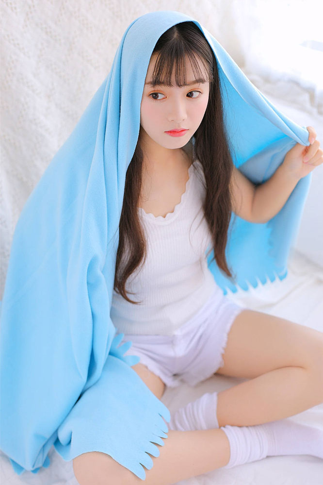 性感女仆装美女模特白丝袜美腿诱惑写真图片