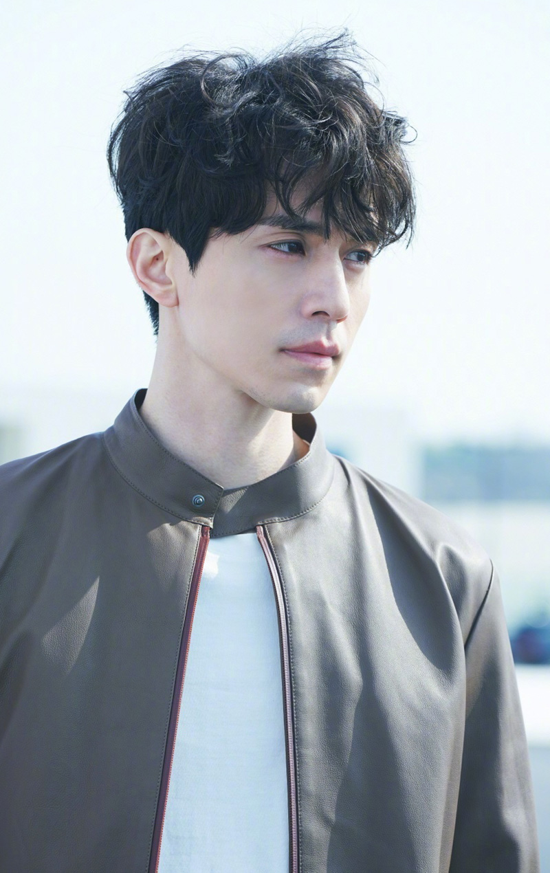 高清韩国首尔男演员李栋旭魅力迷人写真图片图片