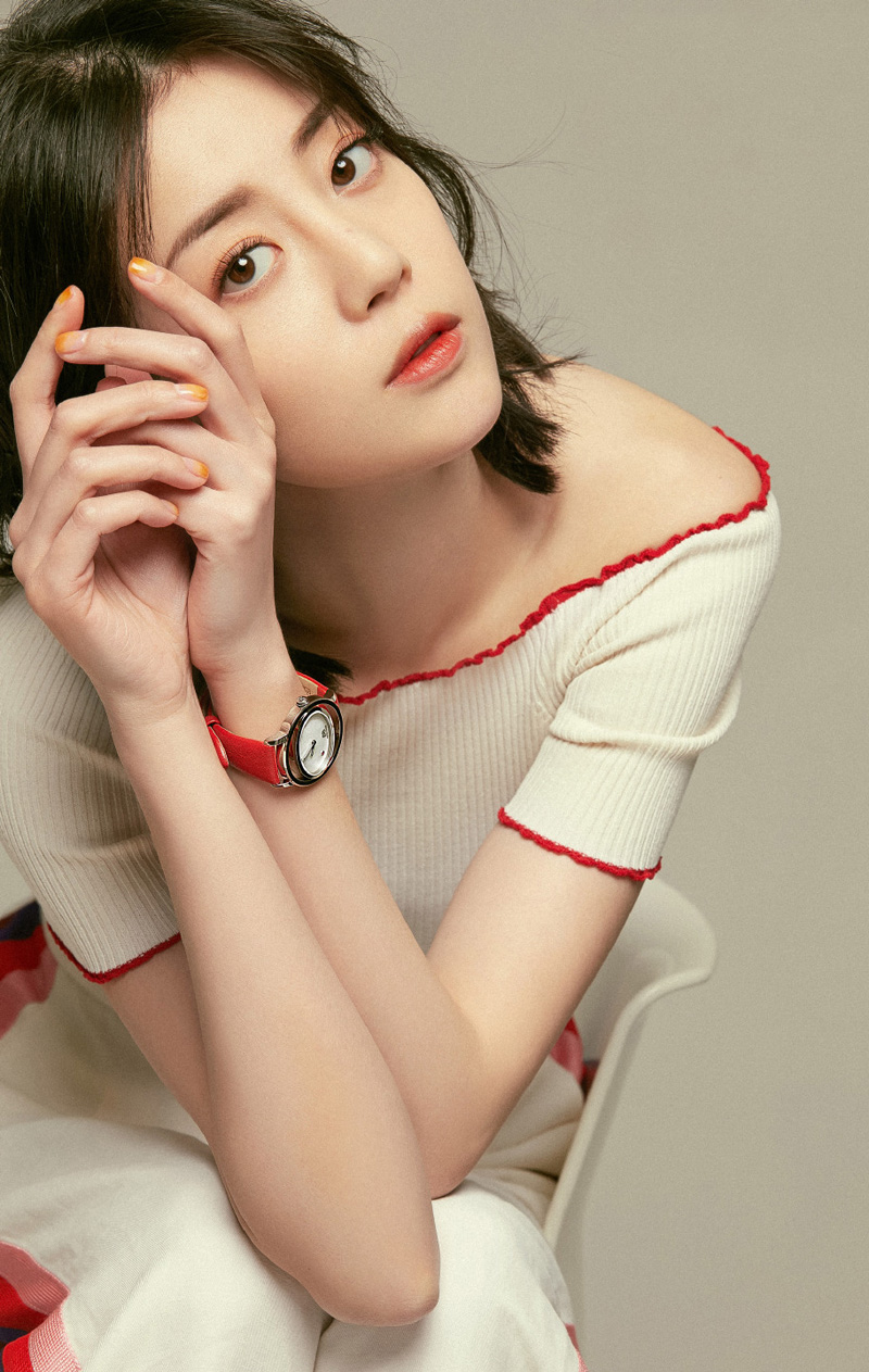 李溪芮图片
