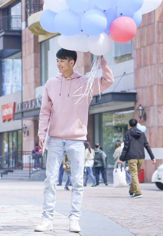 周峻纬《无限歌谣季》剧照图片图片