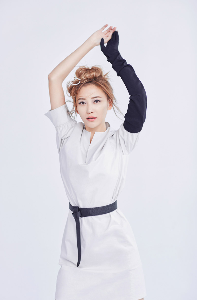 高清台湾女明显应采儿优雅甜美时尚写真大片图片