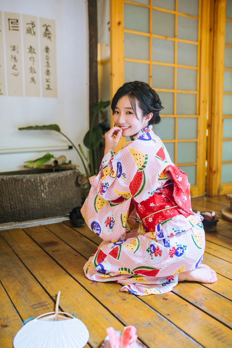娃娃脸美女图片