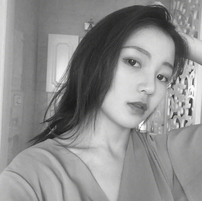 唯美复古女生头像图片图片