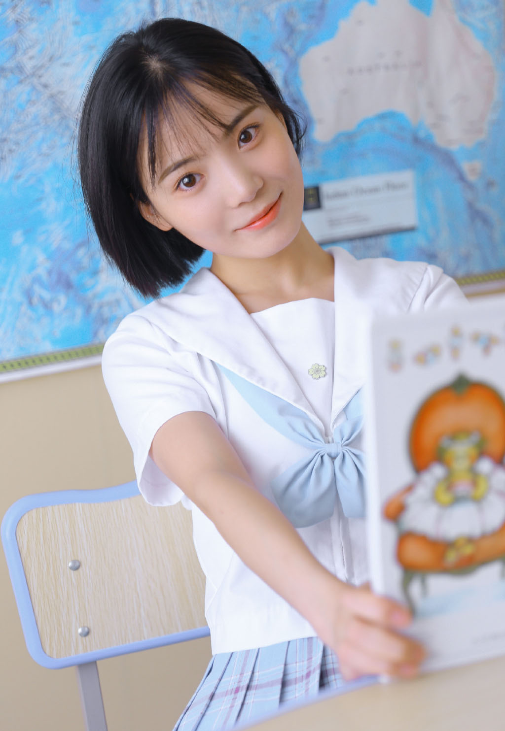 短发烫发发型设计图片