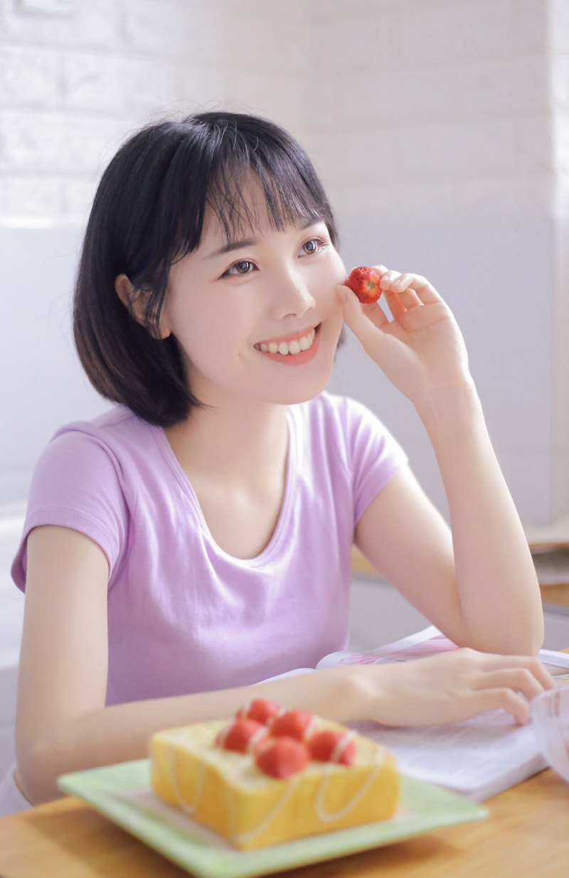 唐艺昕性感露脐装写真图片图片