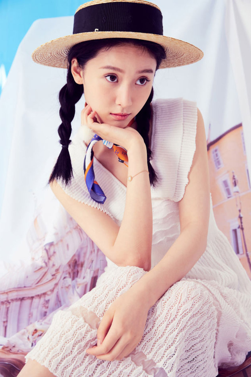 高清山东青岛职业模特王子璇清新格子裙写真图片图片