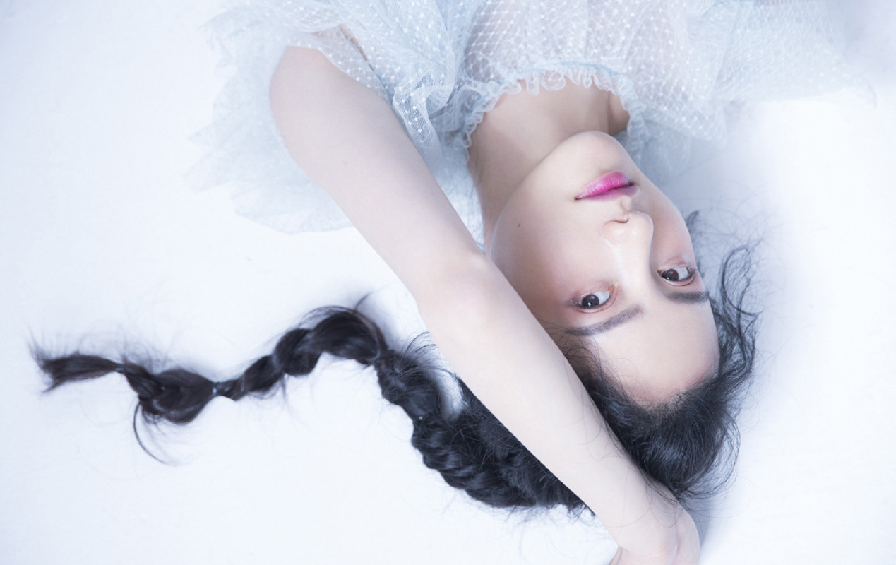 张芷溪清新甜美写真图片图片