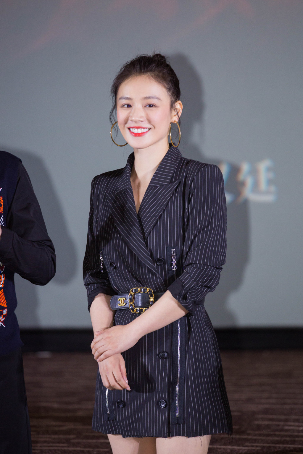 大陆内地安徽省蚌埠女演员马思纯英气性感写真图片图片