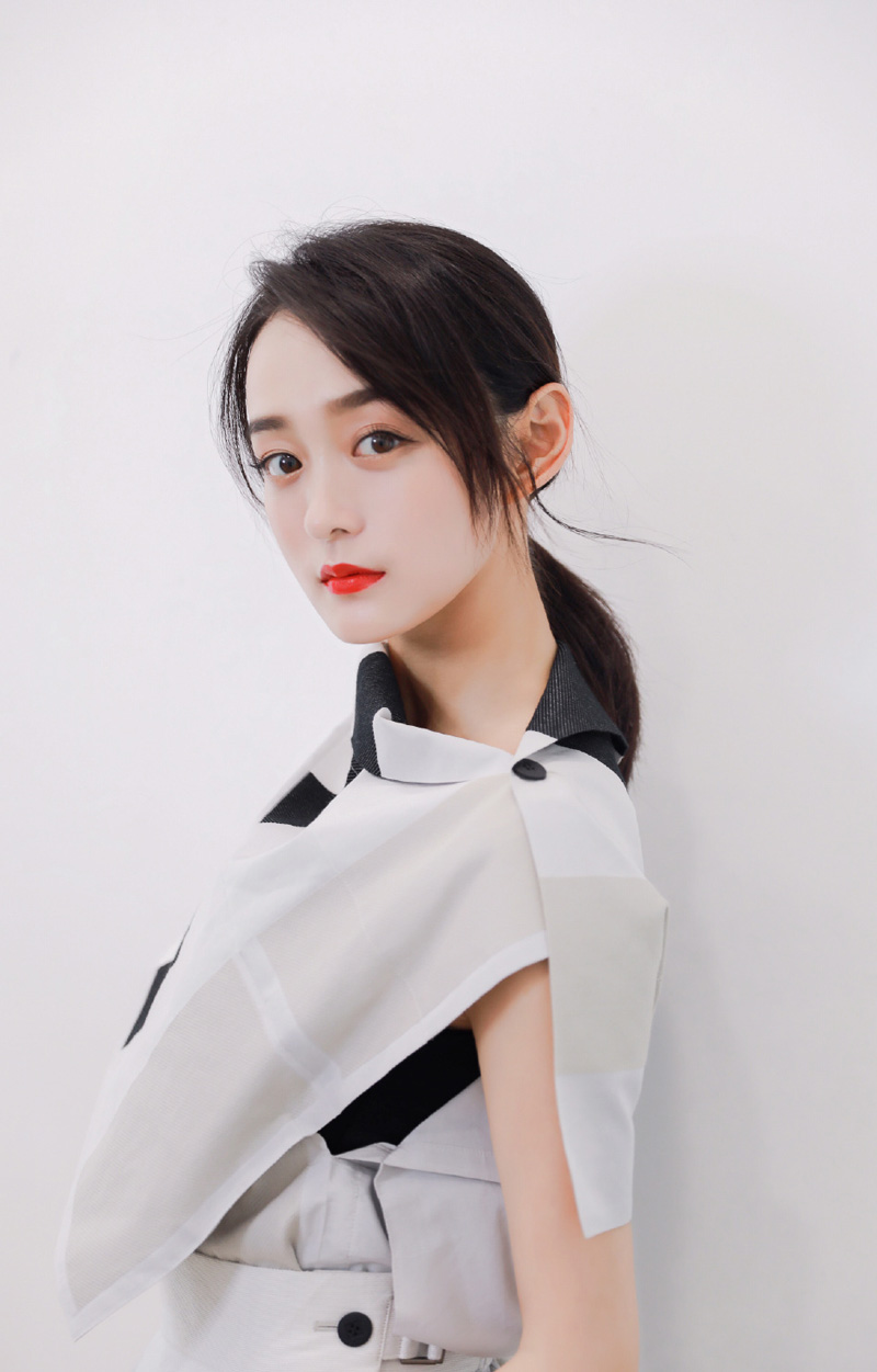 何泓姗图片