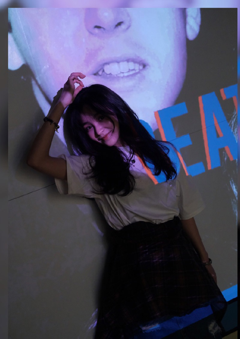 中国内地女演员王一菲光影写真图片图片