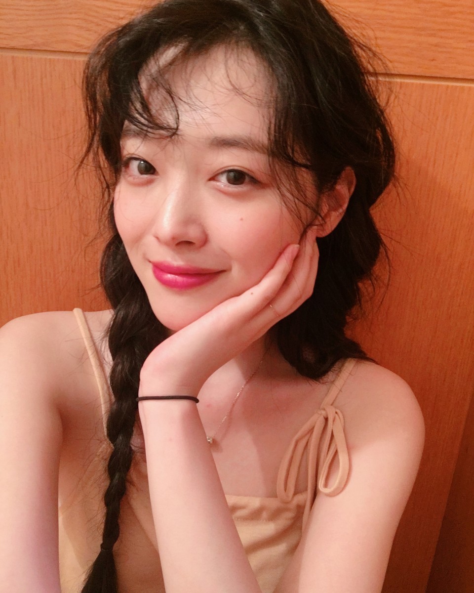 高清性感韩国釜山美女崔雪莉短发自拍写真图片图片