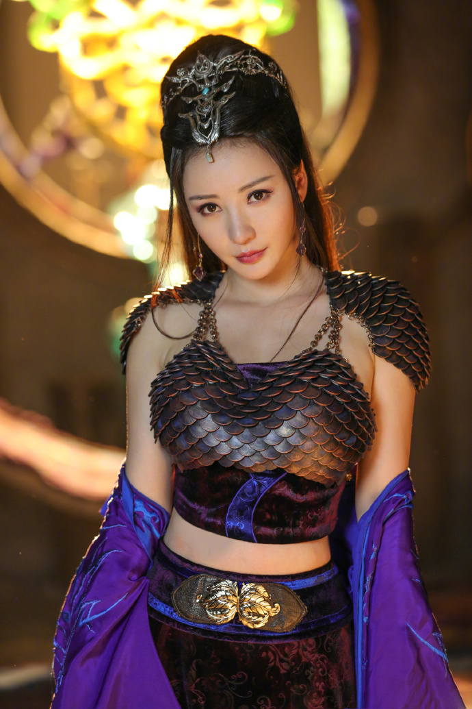 中国内地湖南衡阳女演员柳岩写真电脑桌面壁纸之网络美女图片