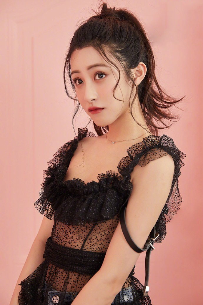 高清上海美女朱圣祎气质性感写真图片图片
