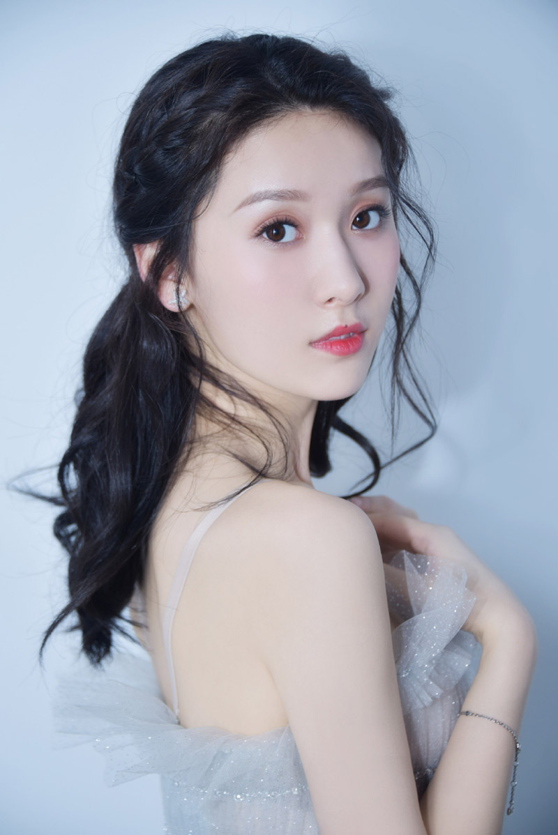 子璇图片