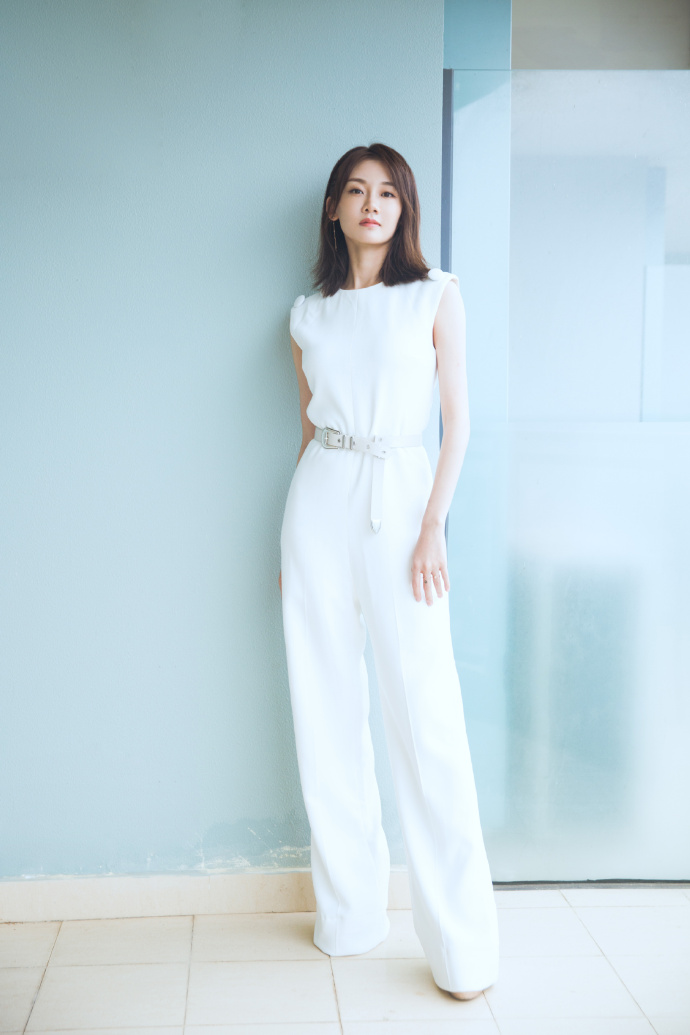 高清中国内地女演员美女苗苗清新短发活动写真图片图片