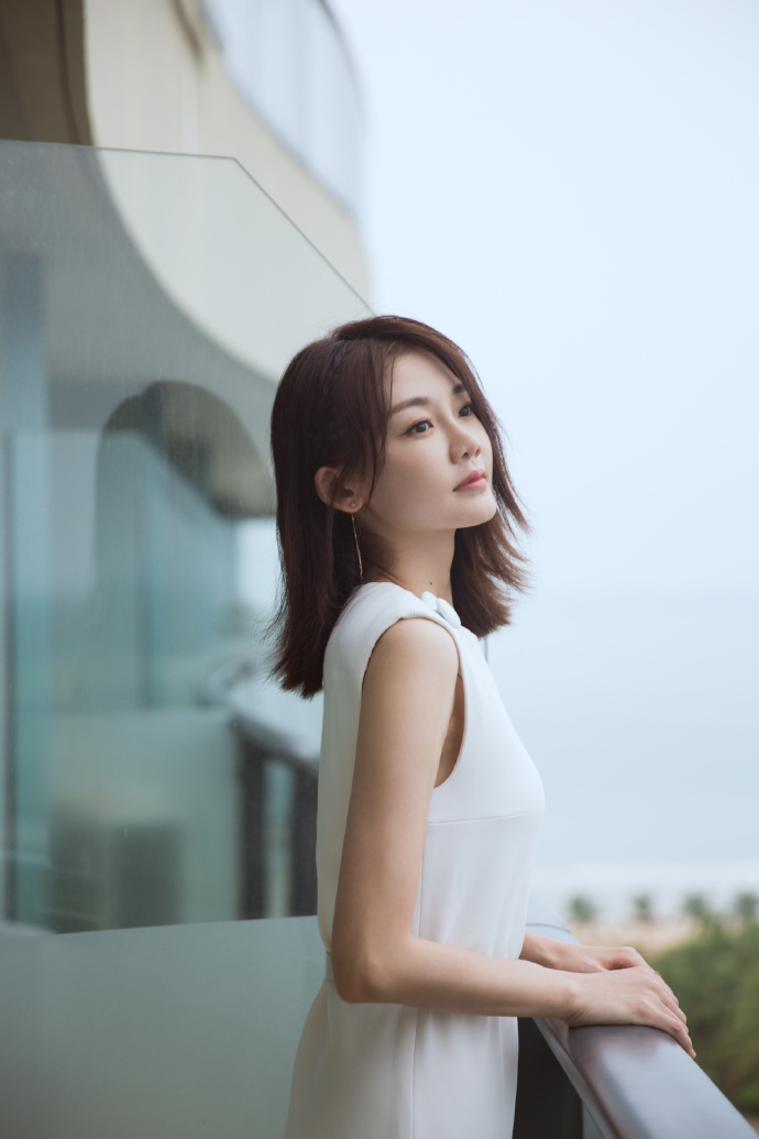 女星苗苗图片