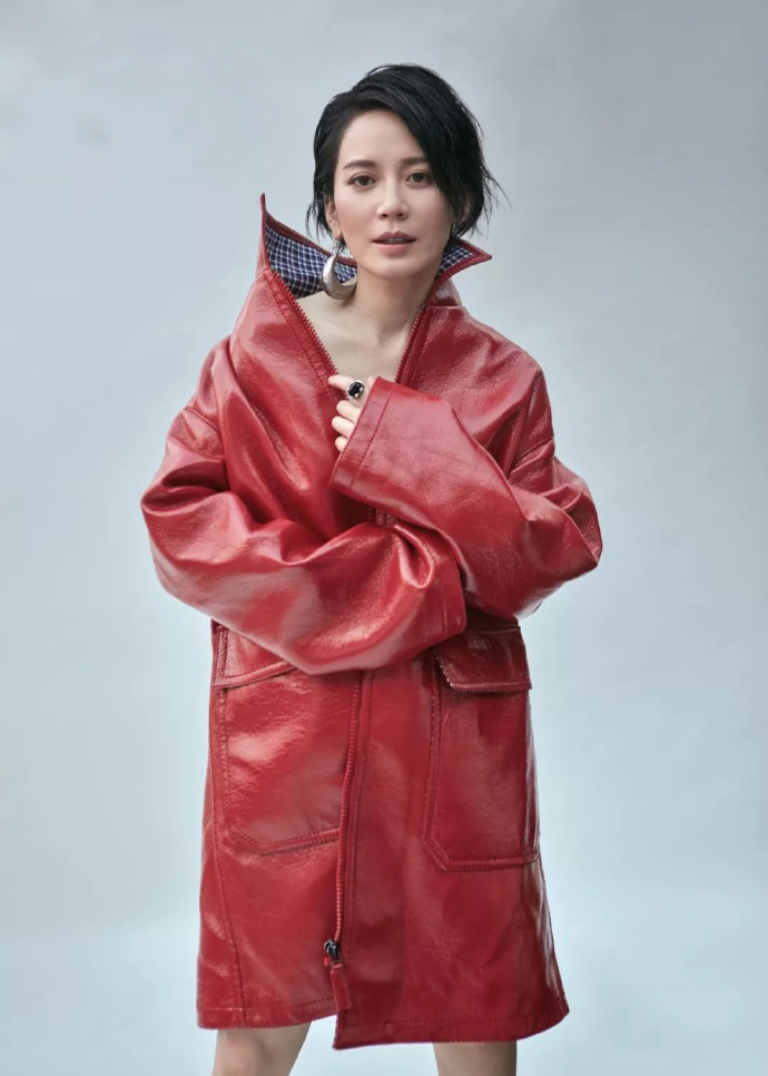 高清中国导演,演员俞飞鸿清冷时尚大片写真图片图片