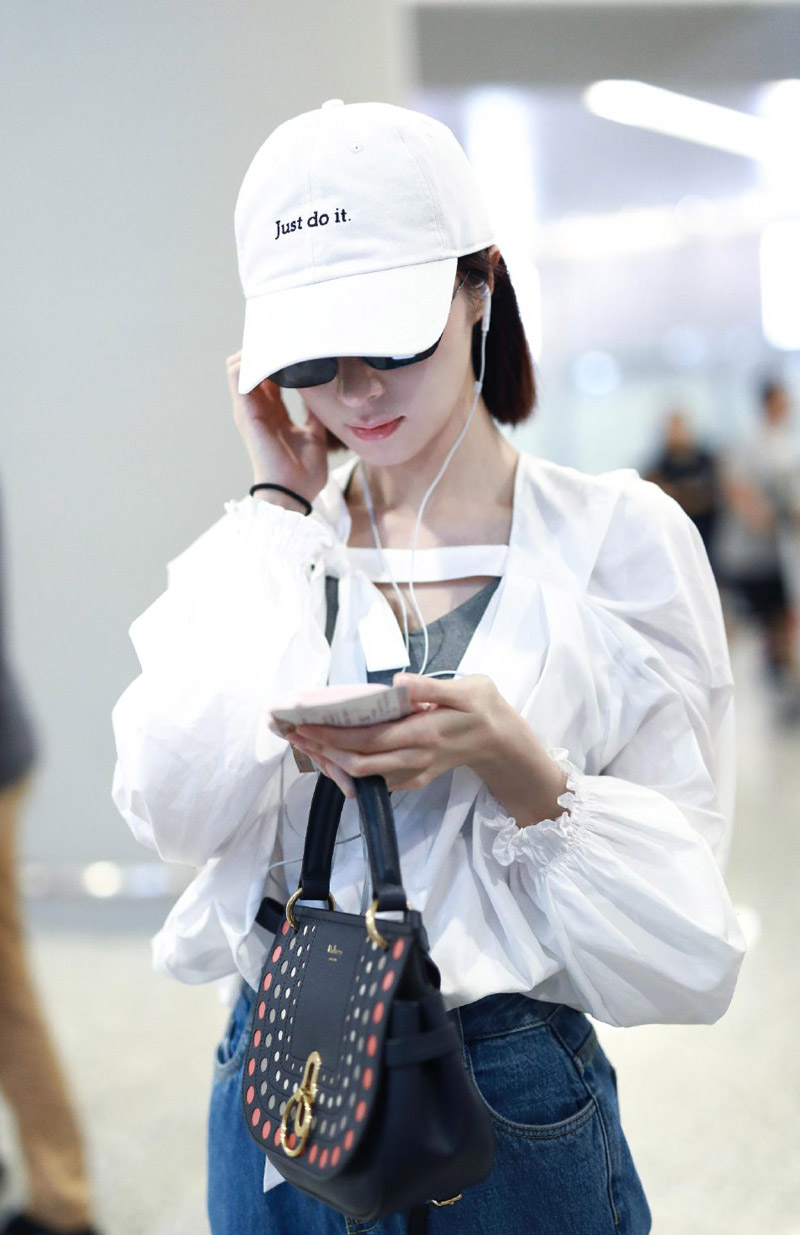 胡冰卿冰蓝系活泼明朗写真图片图片