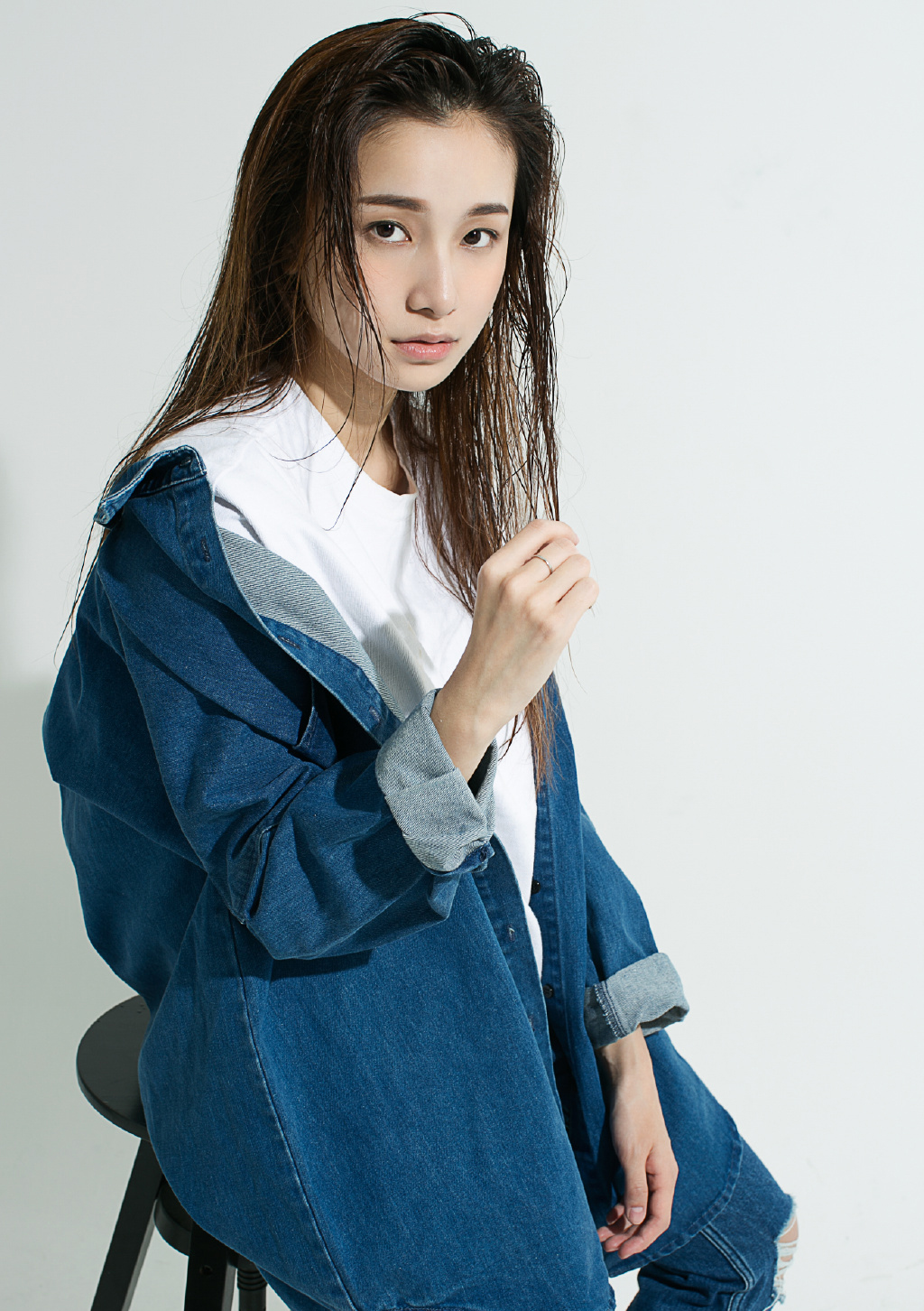 高清中国内地女演员美女姜梓新休闲率性写真图片图片